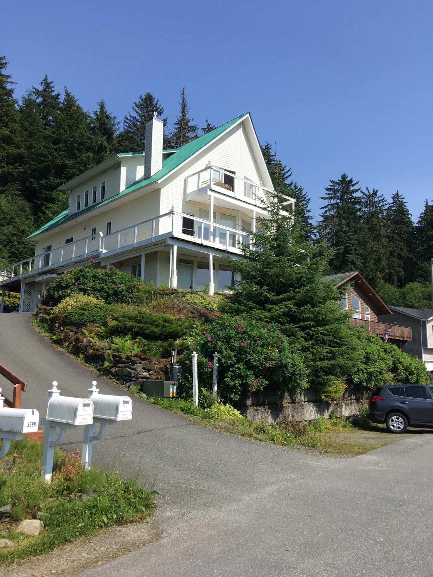 Kelli Creek Cottage - Reduced Price On Tours Juneau Zewnętrze zdjęcie
